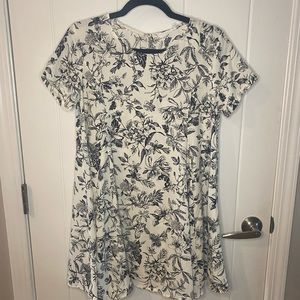 Adorable flower print dress by LUSH
